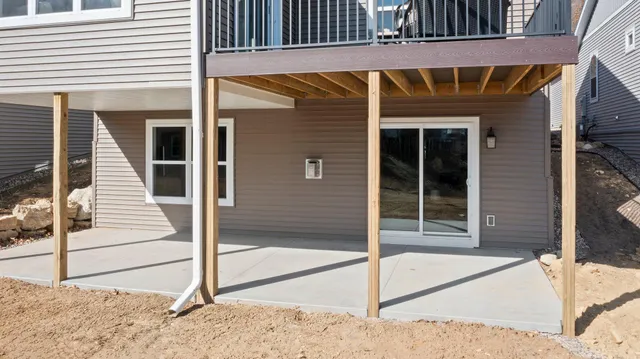 $481,500 | 1125 Hewitt Boulevard, Red Wing, MN 55066