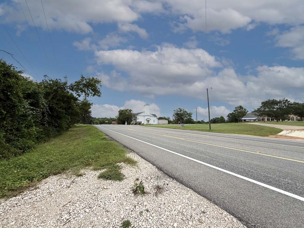 1512 Highway 90 Anderson, TX 77830 - Photo 5 of 11