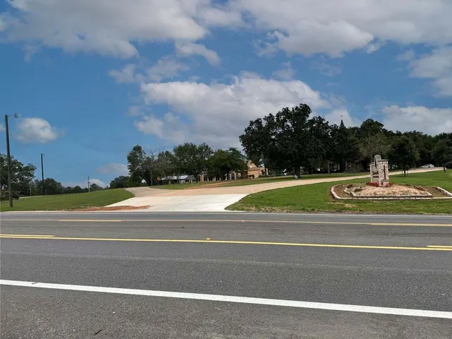 $60,000 | 1512 Highway 90, Anderson, TX 77830