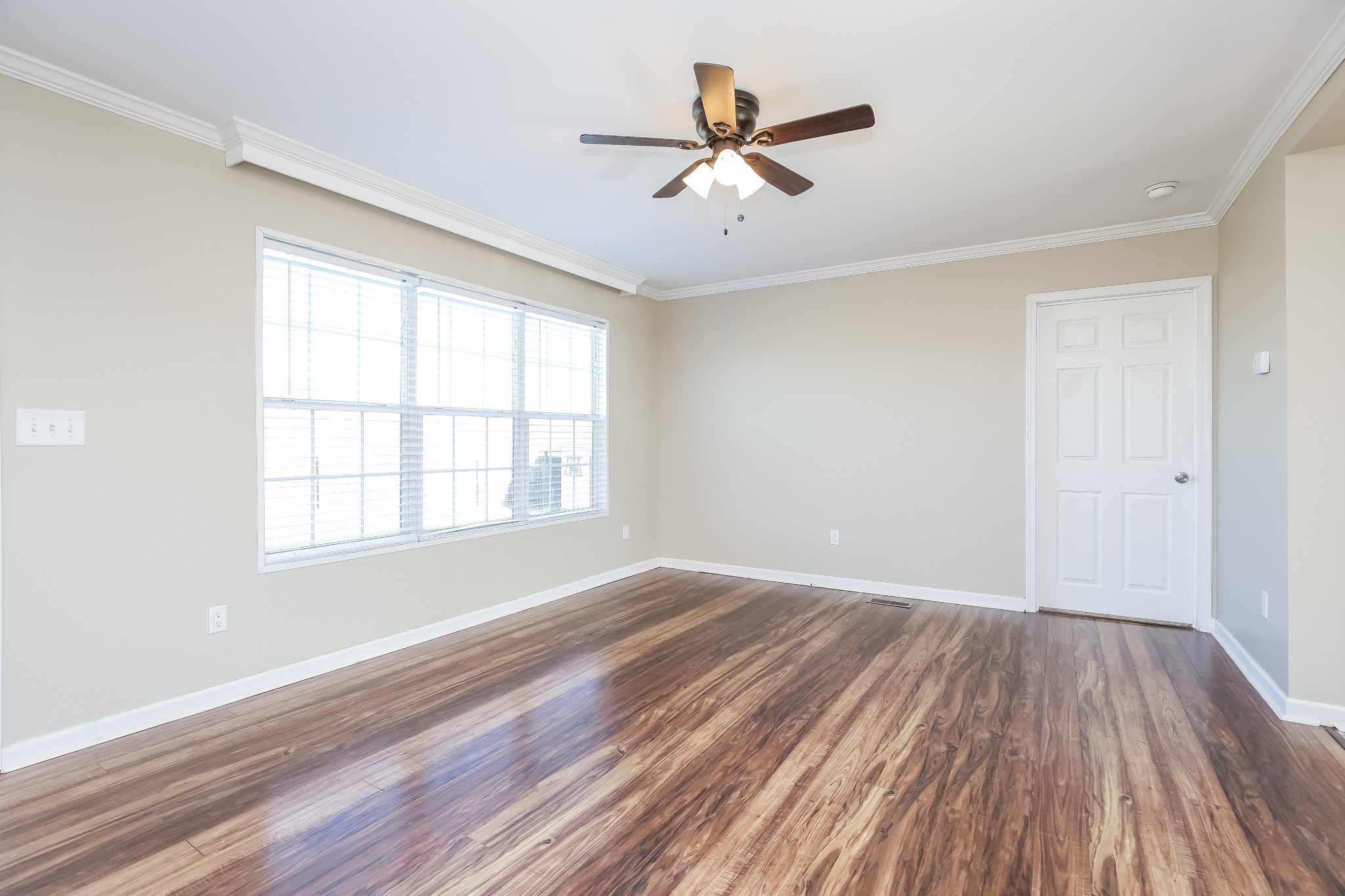 2015 Vancroft Circle Spring Hill, TN 37174 - Photo 3 of 16