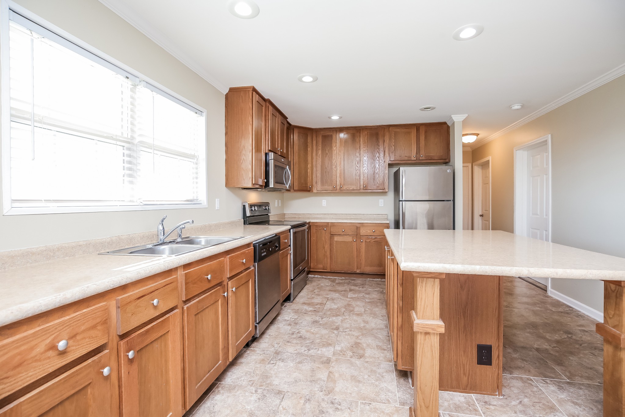 2015 Vancroft Circle Spring Hill, TN 37174 - Photo 5 of 16