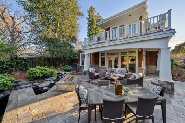 $5,998,000 | 941 Berry Avenue, Los Altos, CA 94024