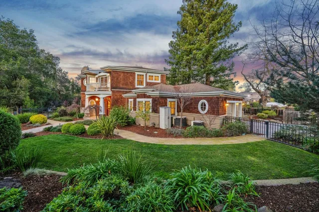 $5,998,000 | 941 Berry Avenue, Los Altos, CA 94024