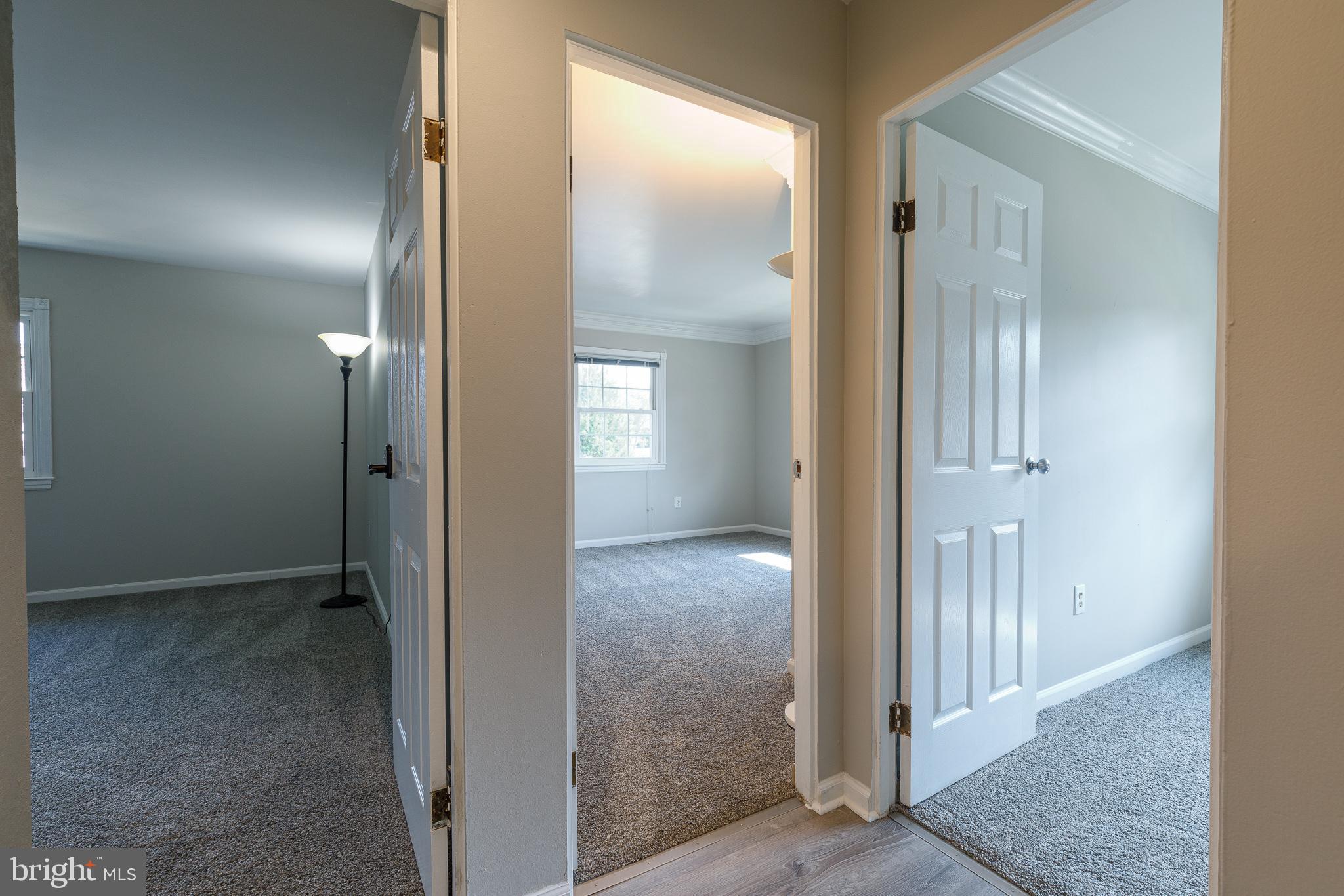 1028 South Hoga Road Sterling, VA 20164 - Photo 23 of 65