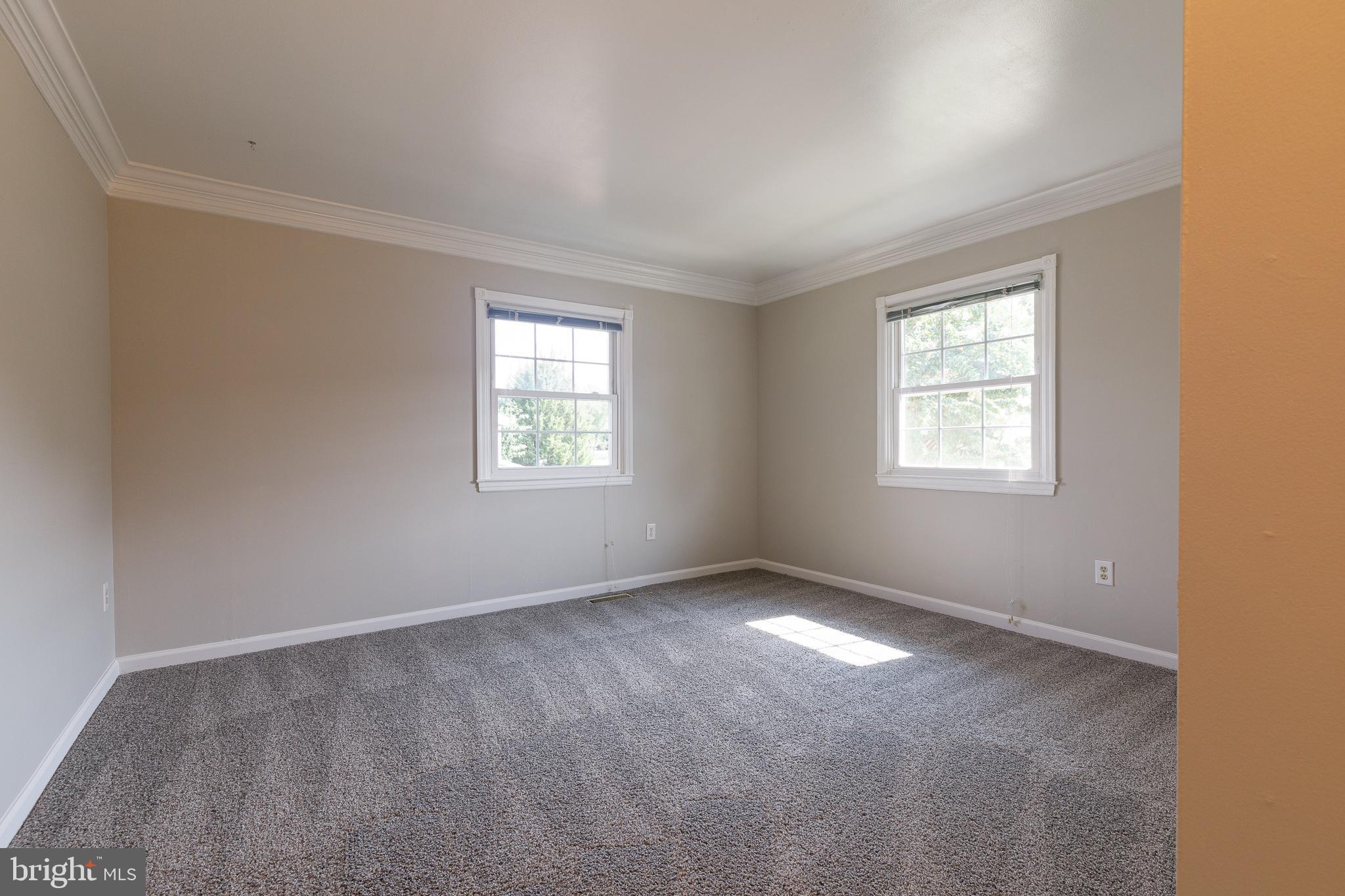 1028 South Hoga Road Sterling, VA 20164 - Photo 28 of 65