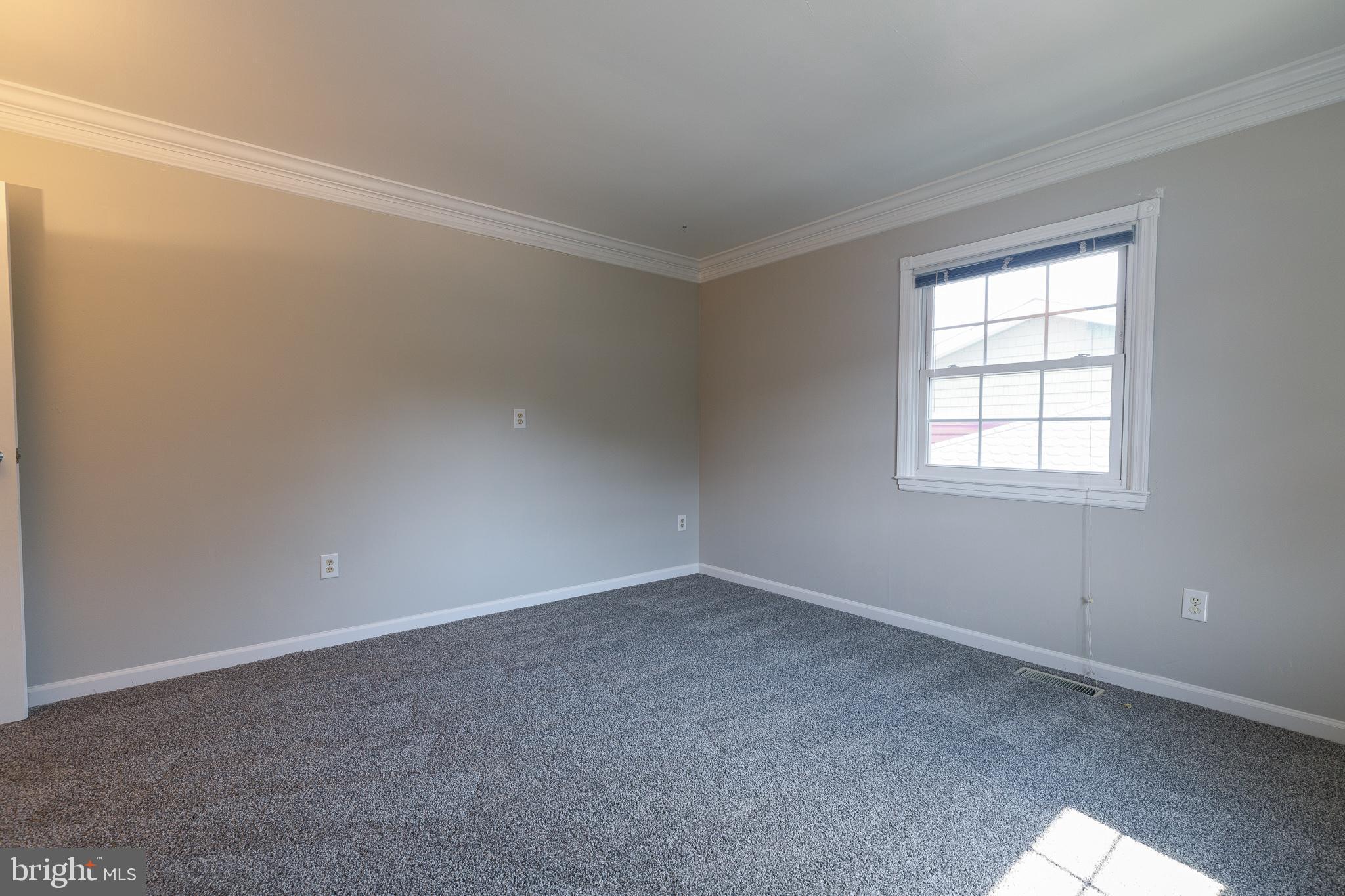 1028 South Hoga Road Sterling, VA 20164 - Photo 31 of 65