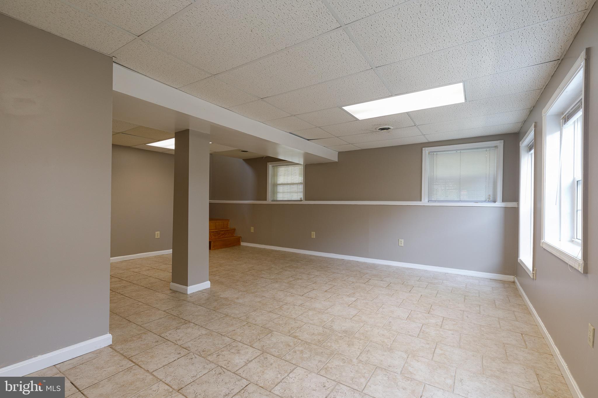 1028 South Hoga Road Sterling, VA 20164 - Photo 48 of 65
