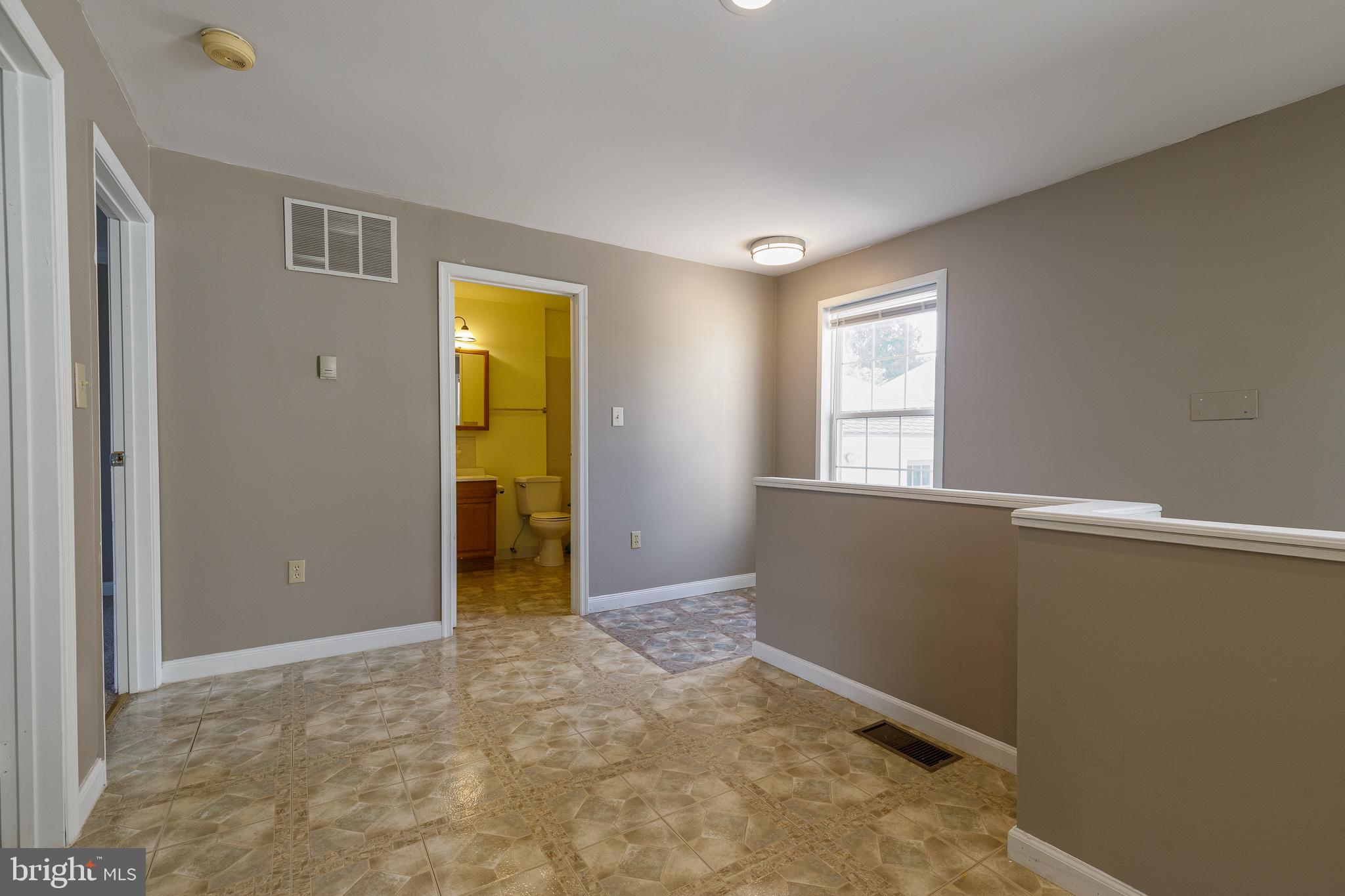1028 South Hoga Road Sterling, VA 20164 - Photo 50 of 65