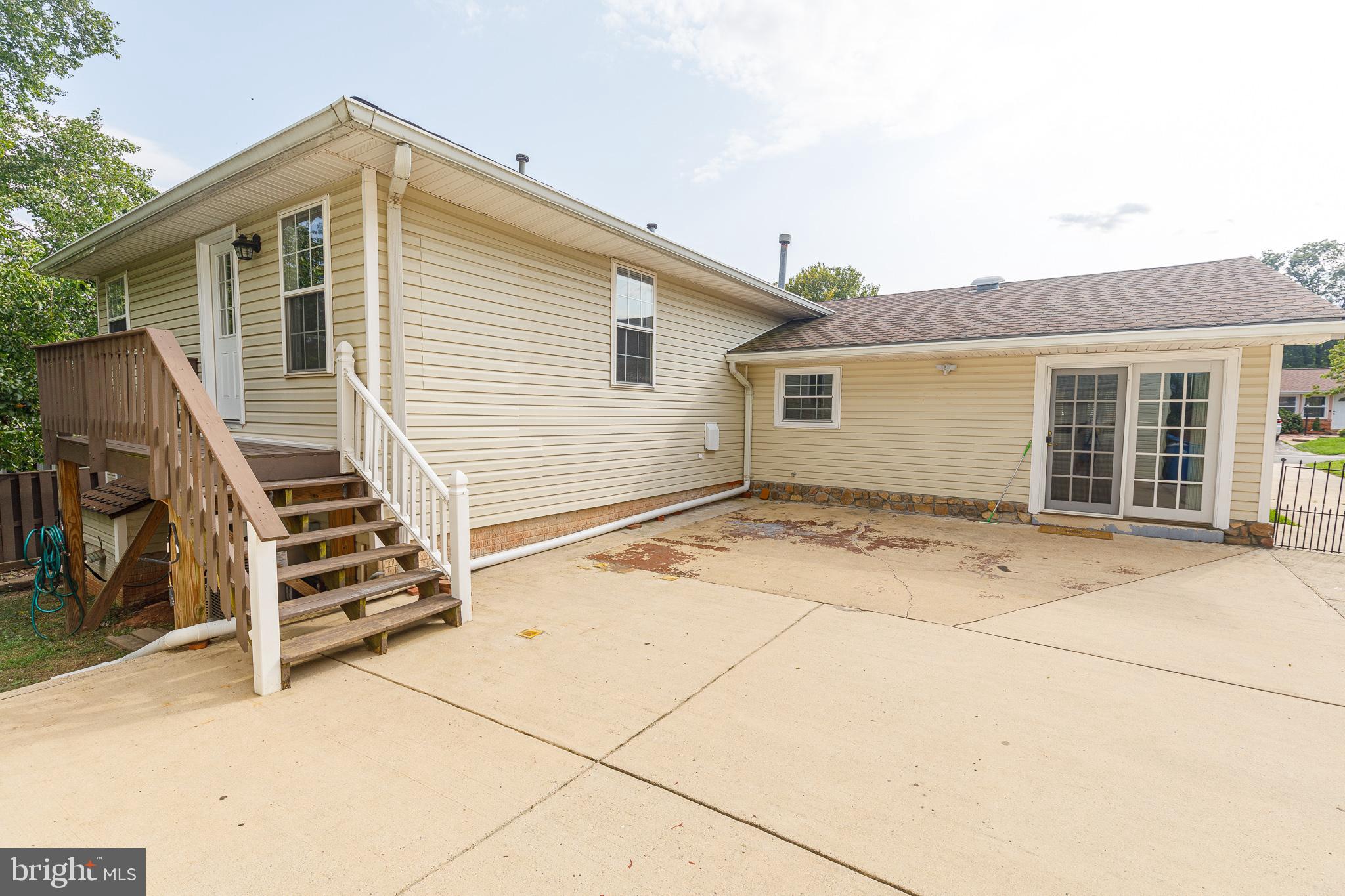 1028 South Hoga Road Sterling, VA 20164 - Photo 58 of 65