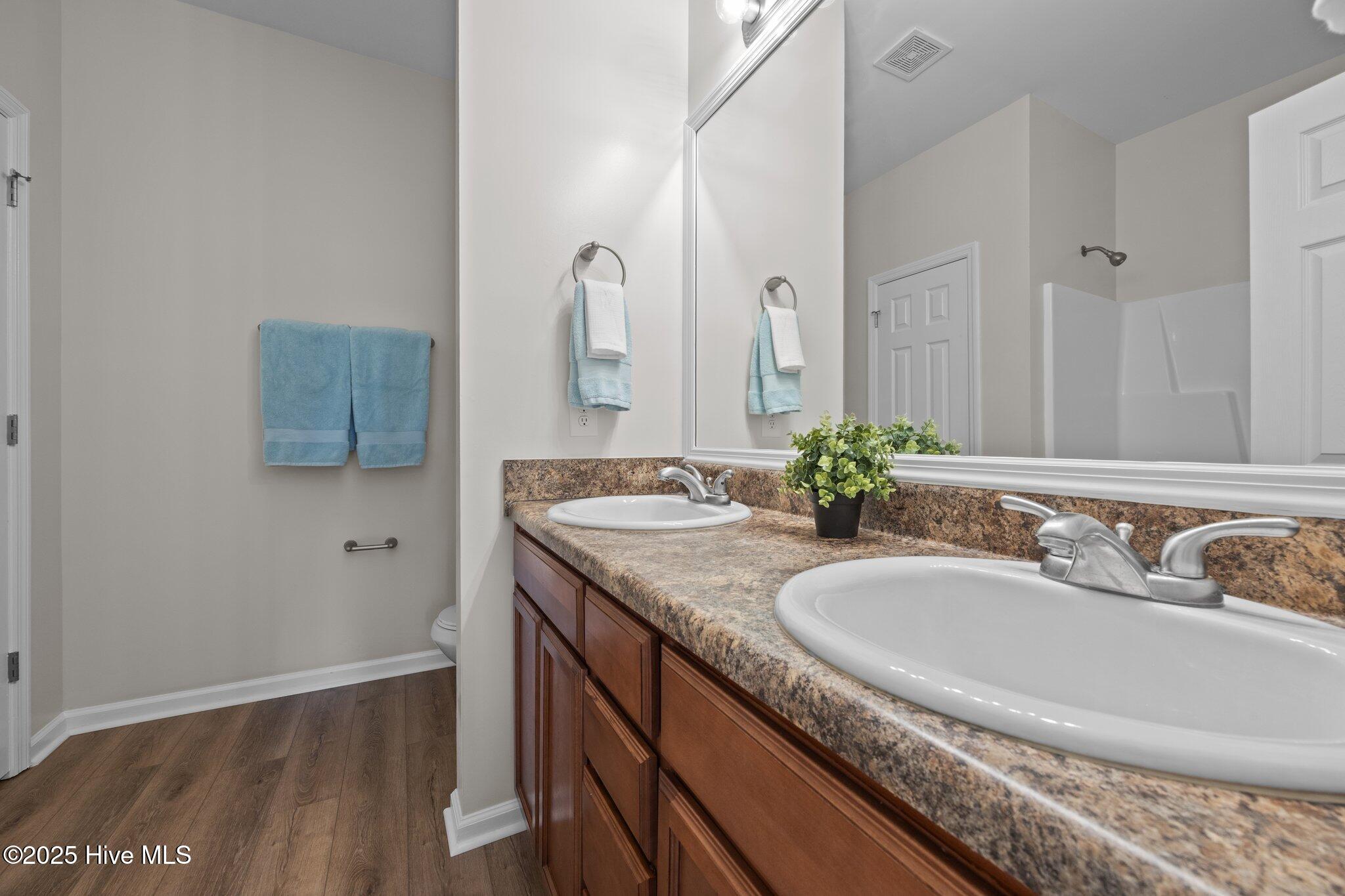 304 Cedar Island Trail Holly Ridge, NC 28445 - Photo 16 of 29 31-web-or-mls-IMG_6182