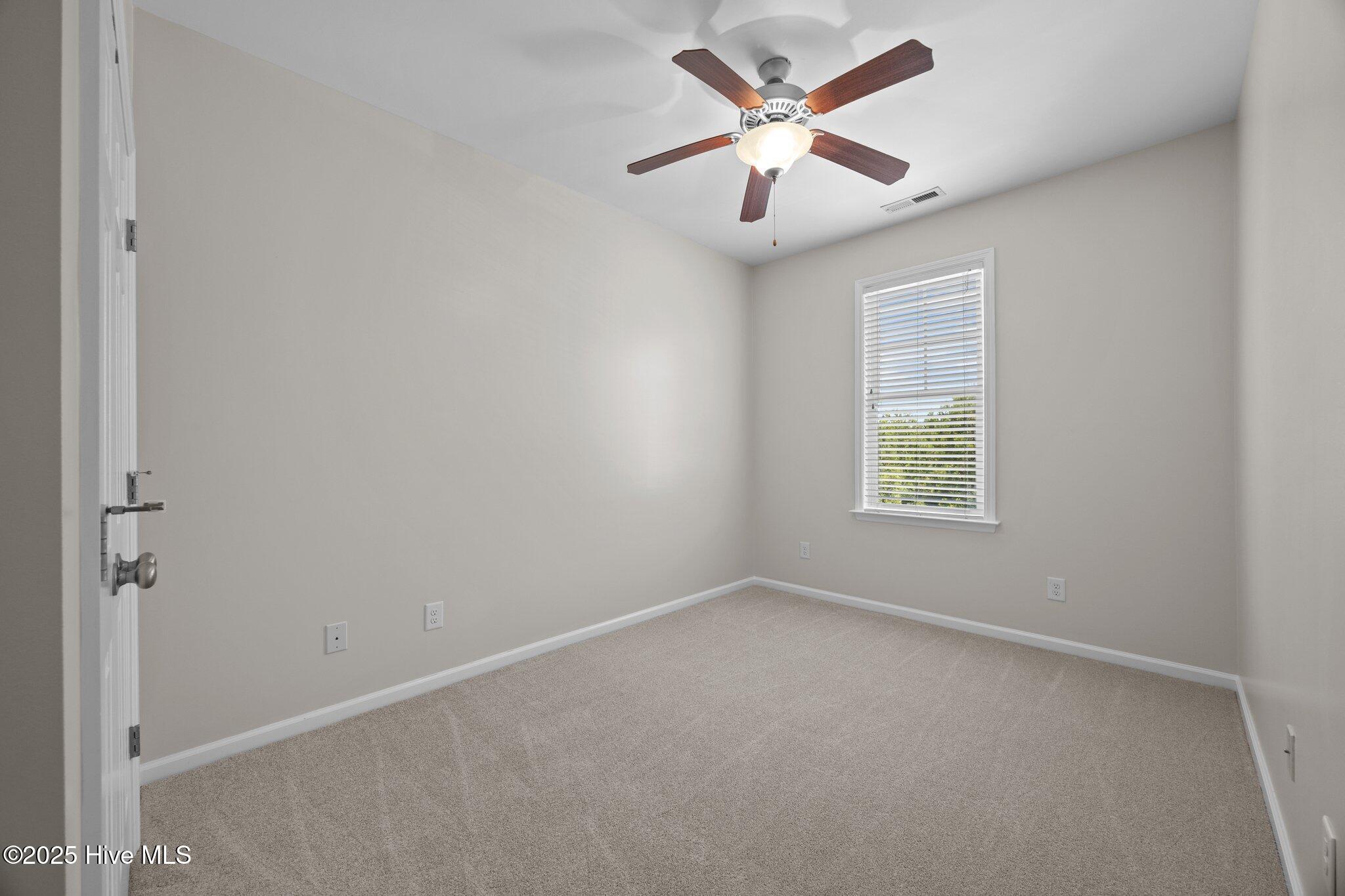 304 Cedar Island Trail Holly Ridge, NC 28445 - Photo 19 of 29 35-web-or-mls-IMG_6200