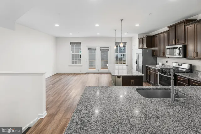 $2,940 | 6202 Davinci Street, Frederick, MD 21703