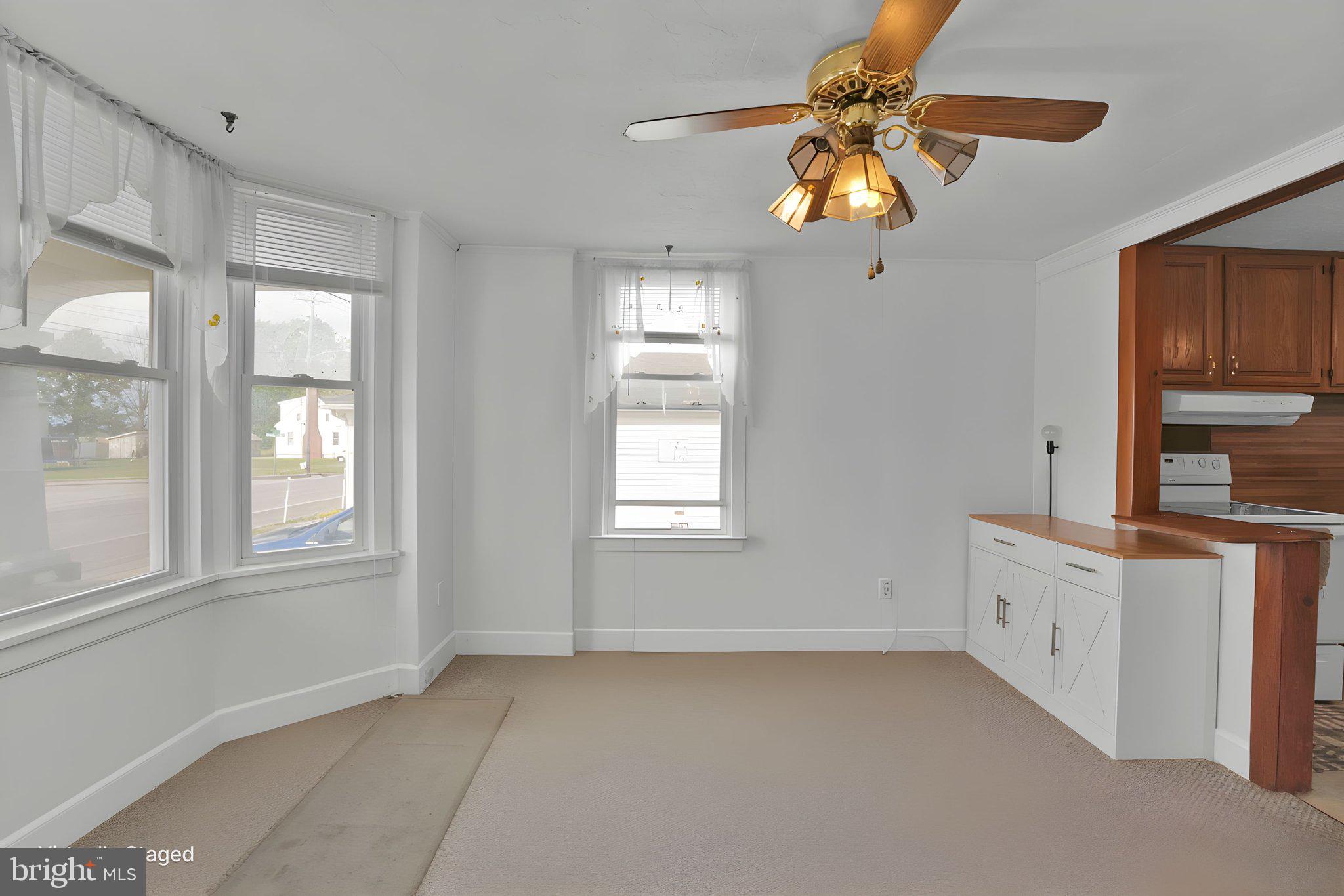 799 Hanover Pike Littlestown, PA 17340 - Photo 7 of 20 Dining