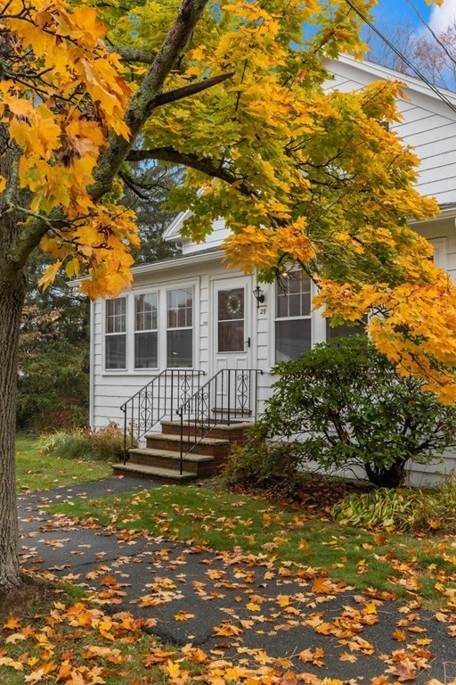 29 Columbia Road Danvers, MA 01923 - Photo 2 of 41 Gallery Image 2