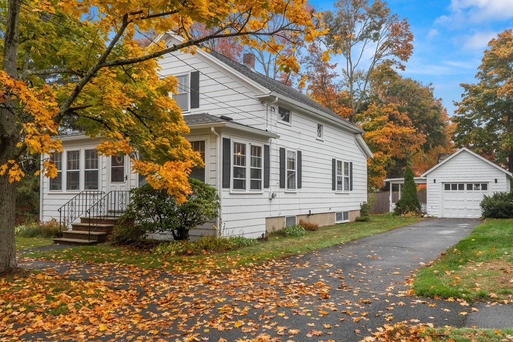 29 Columbia Road Danvers, MA 01923 - Photo 4 of 41 Gallery Image 4