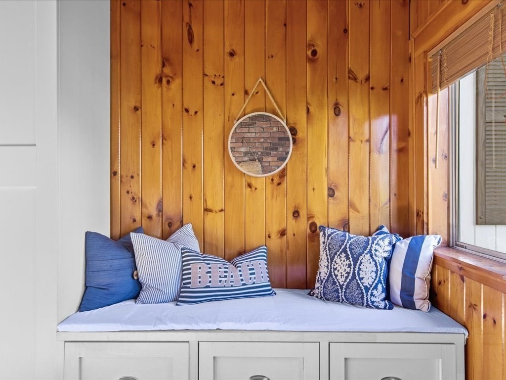 11 Phyllis Road Foxboro, MA 02035 - Photo 17 of 42