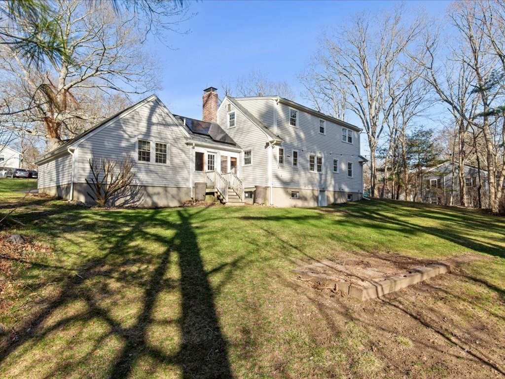 11 Phyllis Road Foxboro, MA 02035 - Photo 32 of 42