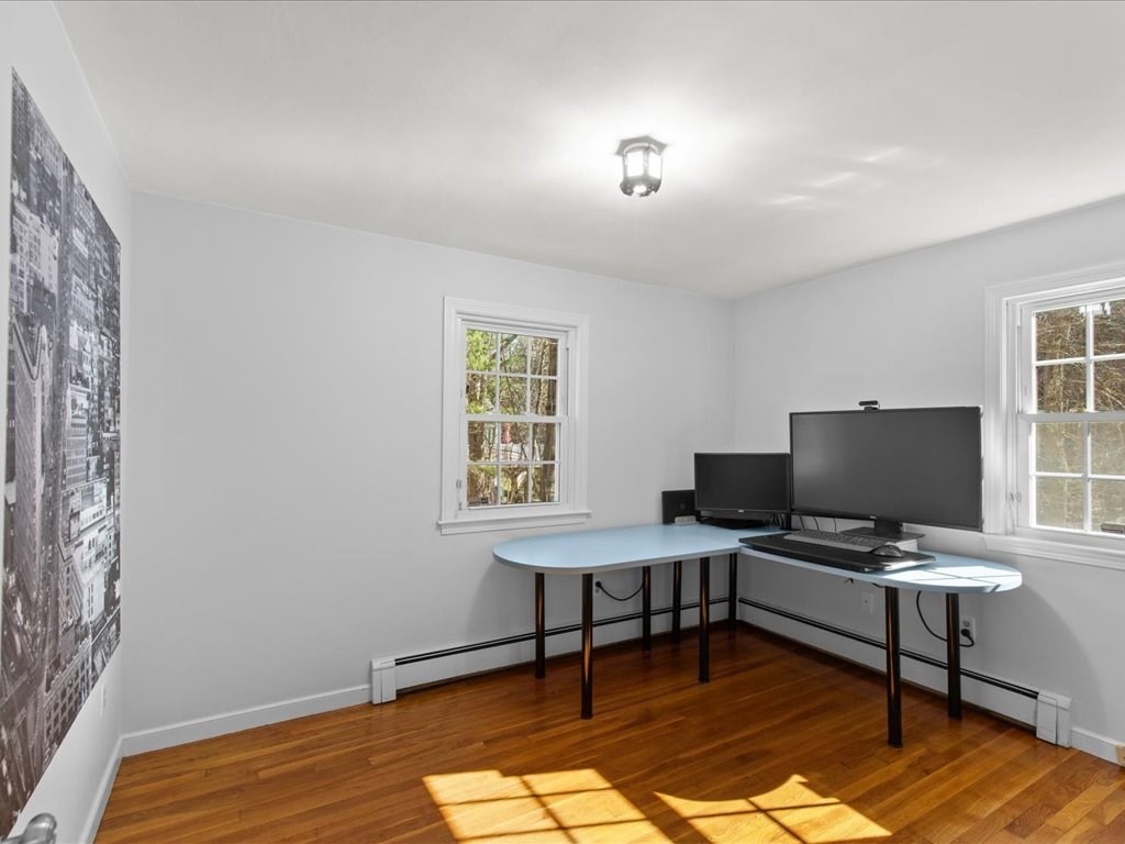 11 Phyllis Road Foxboro, MA 02035 - Photo 6 of 42