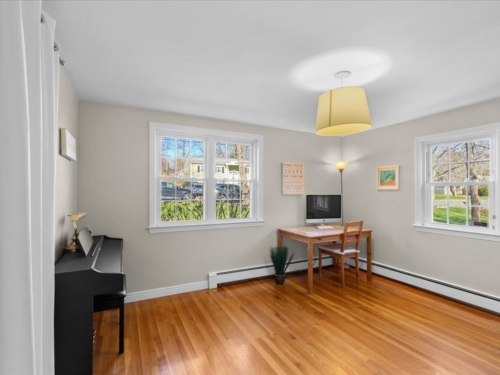 11 Phyllis Road Foxboro, MA 02035 - Photo 7 of 42