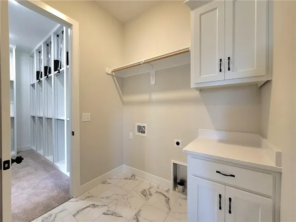 $832,354 | 18273 Century Street, Overland Park, KS 66013