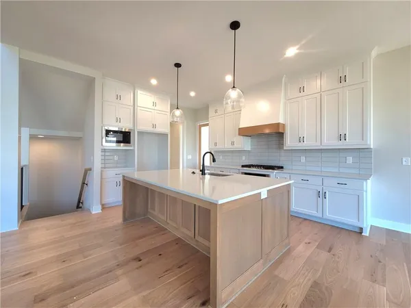 $832,354 | 18273 Century Street, Overland Park, KS 66013