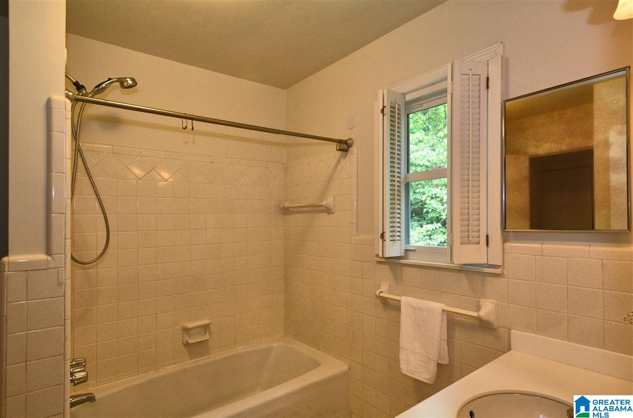 3736 Valley Head Road Birmingham, AL 35223 - Photo 34 of 43