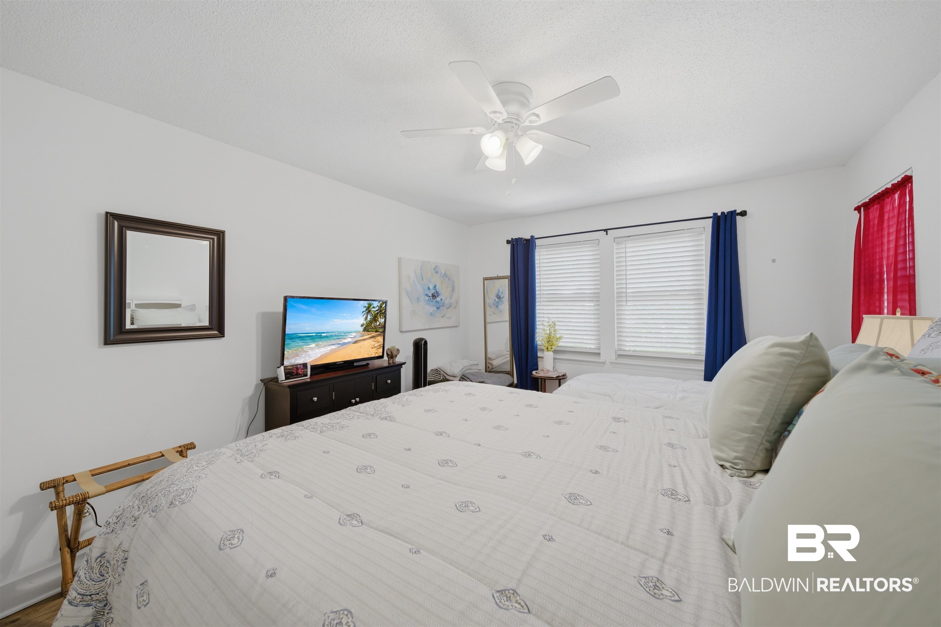 389 Clubhouse Drive, Unit 5H Gulf Shores, AL 36542 - Photo 27 of 43 Bedroom 3