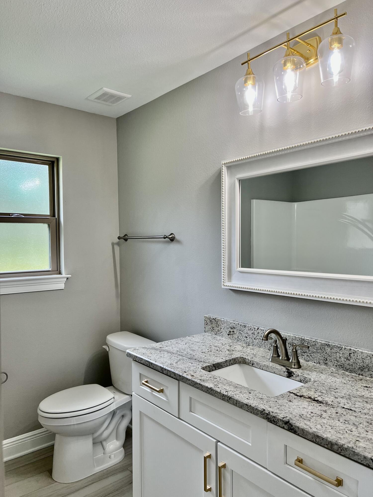 6652 Bluefish Road Navarre, FL 32566 - Photo 17 of 19 16F46C6A-CB4A-4908-9F4D-848B43008282_1_2