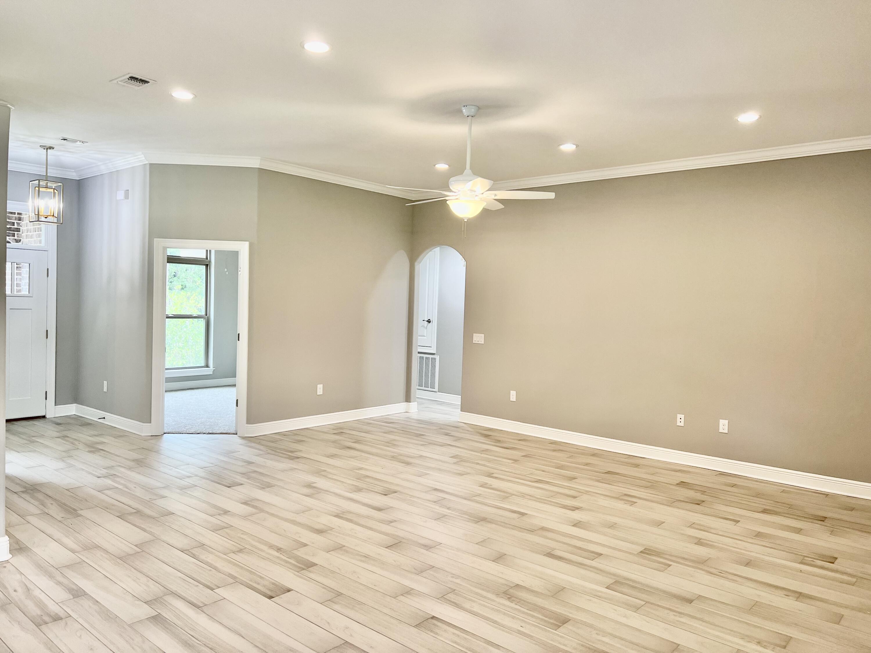 6652 Bluefish Road Navarre, FL 32566 - Photo 4 of 19 EDDE94ED-74A2-49C2-B145-F9588B937766_1_2