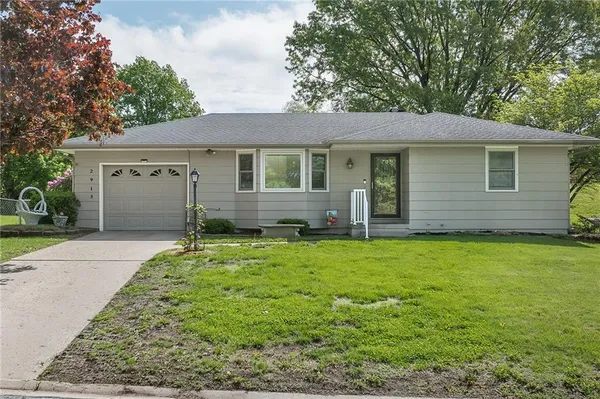 $187,500 | 2913 South 33rd Terrace, St. Joseph, MO 64503