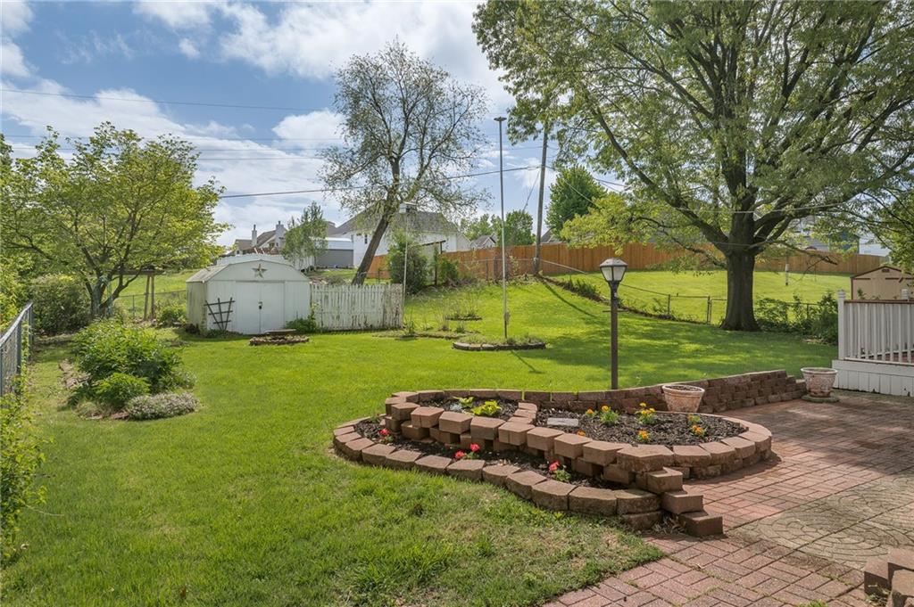 2913 South 33rd Terrace St. Joseph, MO 64503 - Photo 4 of 31