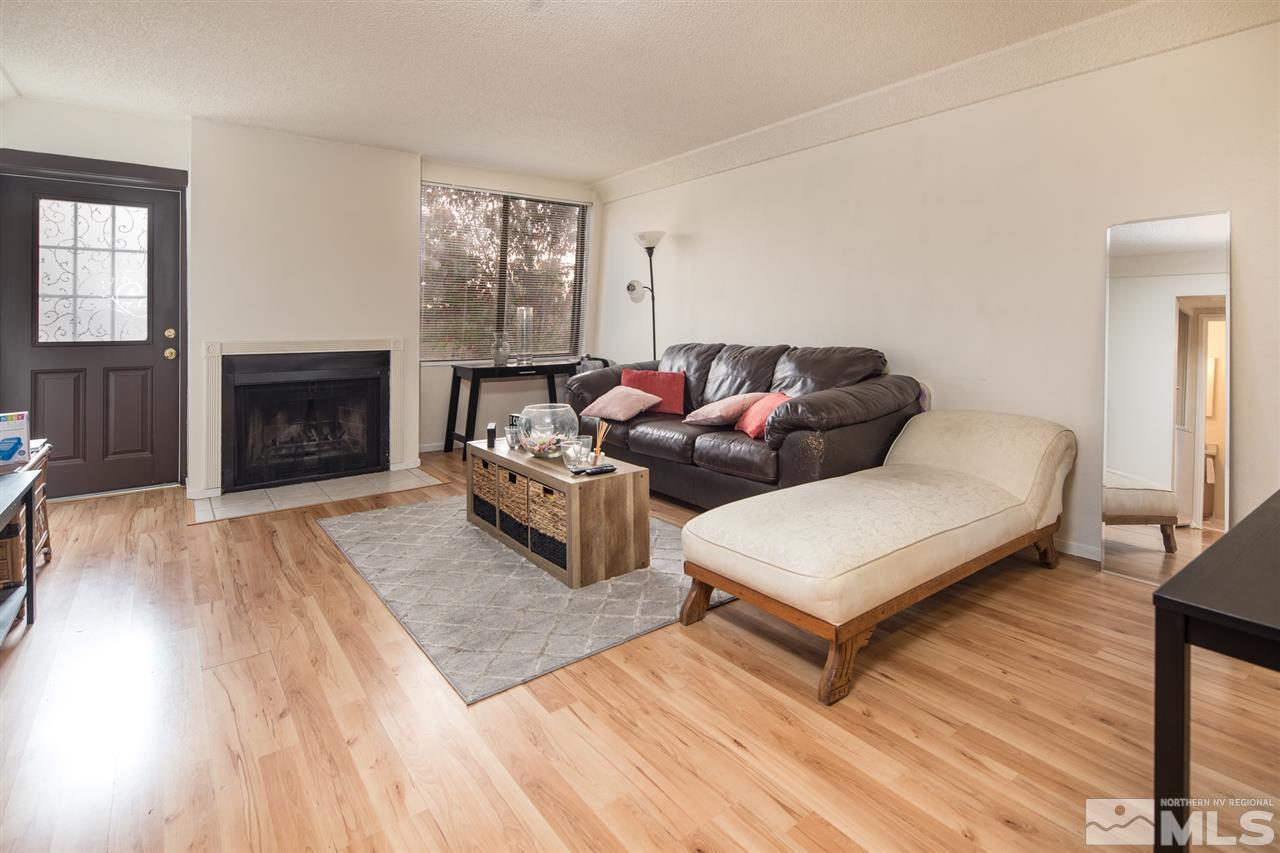 109 Vista Rafael Parkway Reno, NV 89503 - Photo 3 of 17 Photo 3