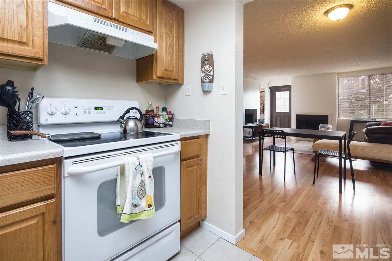 109 Vista Rafael Parkway Reno, NV 89503 - Photo 6 of 17 Photo 6
