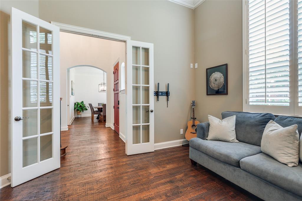 3885 Johnson Street Frisco, TX 75034 - Photo 3 of 22