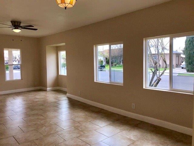 296 West Elizabeth Avenue Reedley, CA 93654 - Photo 12 of 29
