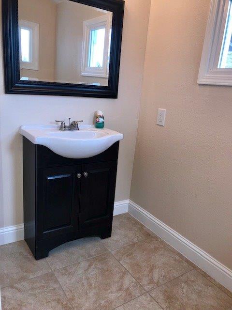 296 West Elizabeth Avenue Reedley, CA 93654 - Photo 26 of 29