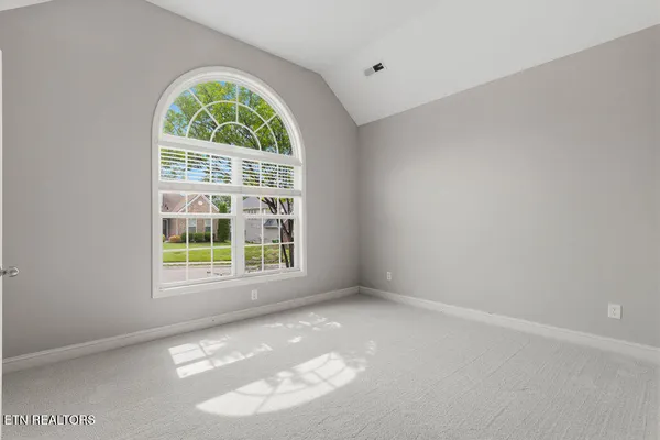$549,999 | 818 Brookwood Lane, Maryville, TN 37801