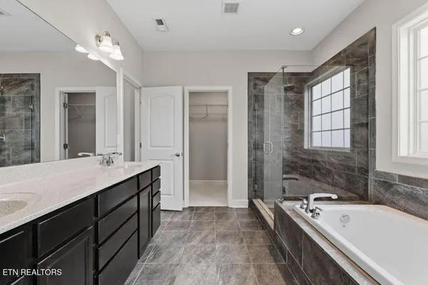 $549,999 | 818 Brookwood Lane, Maryville, TN 37801