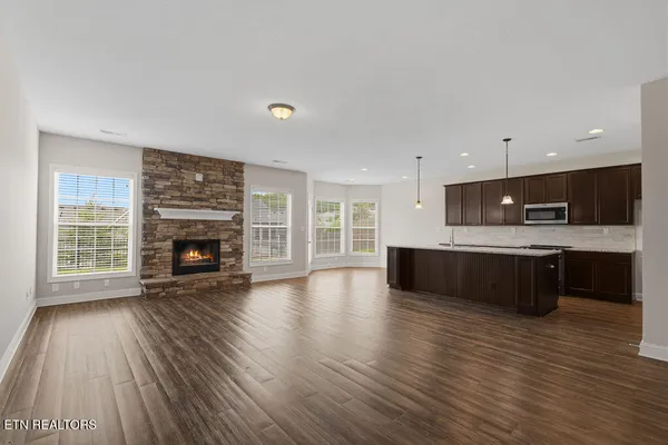 $549,999 | 818 Brookwood Lane, Maryville, TN 37801