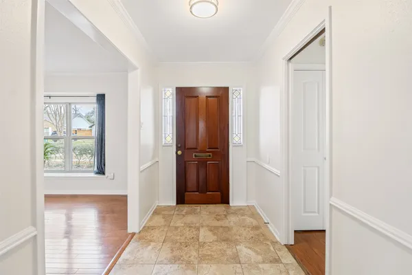 $2,600 | 10503 Raritan Drive, Houston, TX 77043