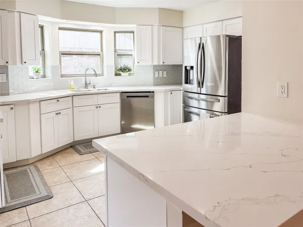 $2,600 | 10503 Raritan Drive, Houston, TX 77043