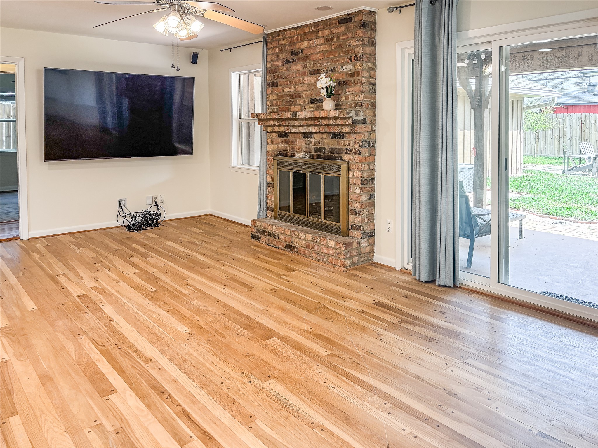 10503 Raritan Drive Houston, TX 77043 - Photo 10 of 24