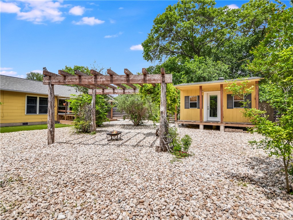 5707 Avenue F Austin, TX 78752 - Photo 11 of 17 a view of a house with a patio
