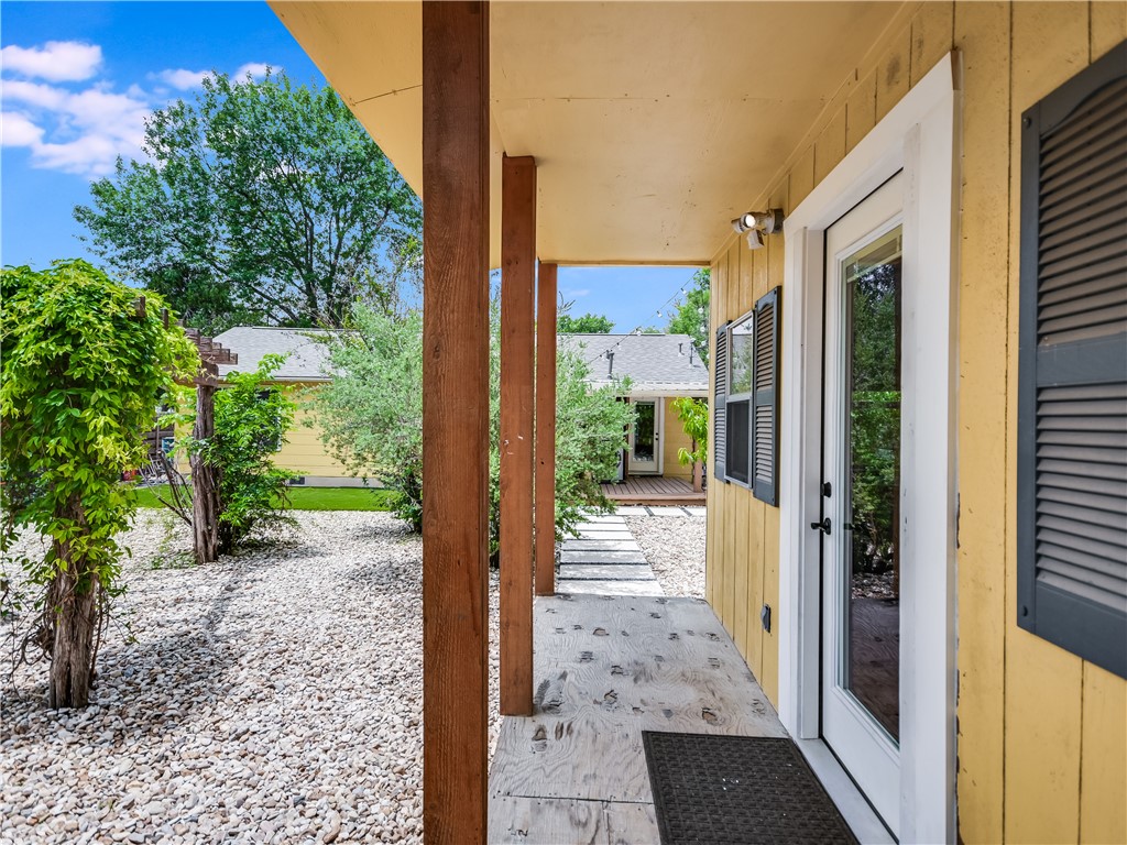 5707 Avenue F Austin, TX 78752 - Photo 13 of 17 a view of a entryway door front of a house