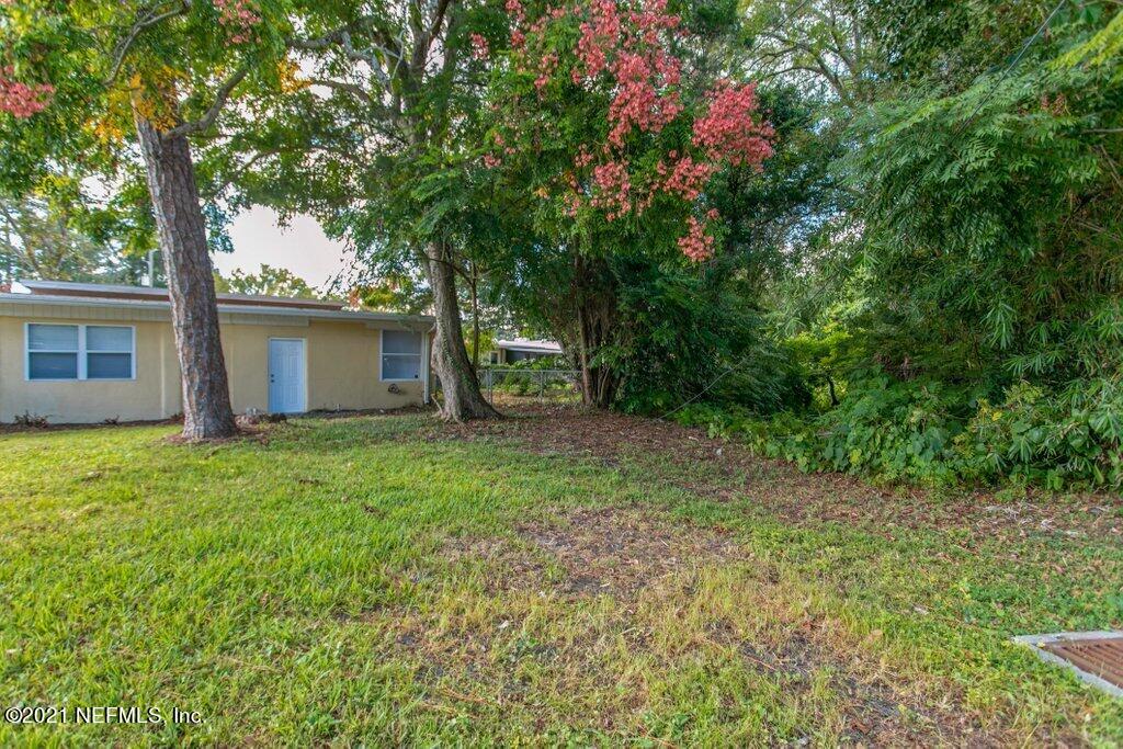6261 Gloucester Road Jacksonville, FL 32216 - Photo 5 of 31 6261 Gloucester (5).jpg-SMALL