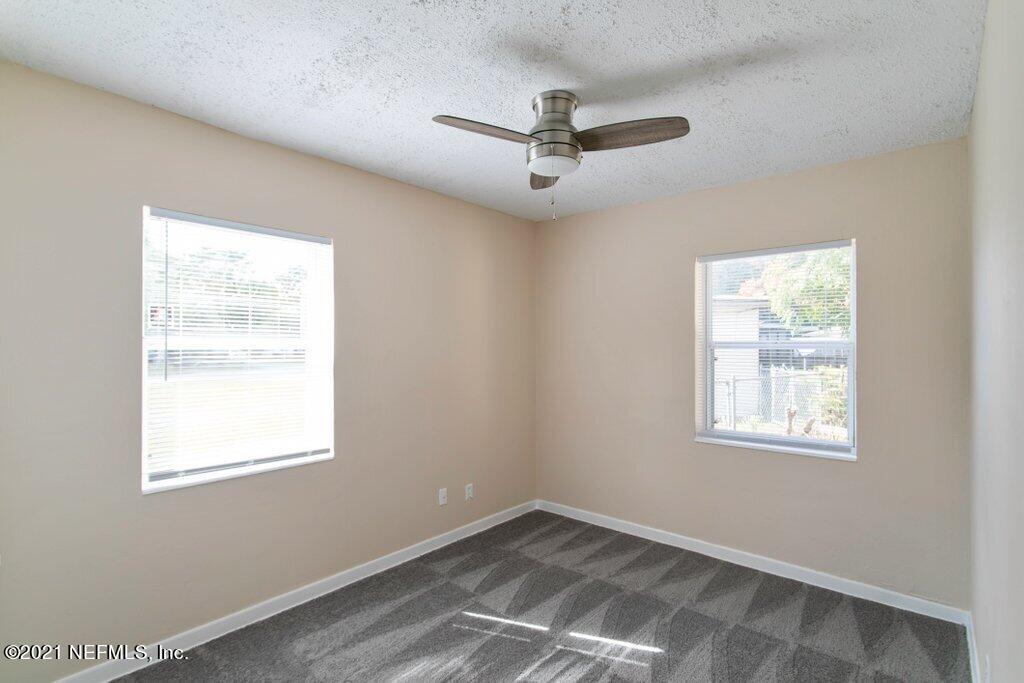 6261 Gloucester Road Jacksonville, FL 32216 - Photo 8 of 31 6261 Gloucester (8).jpg-SMALL