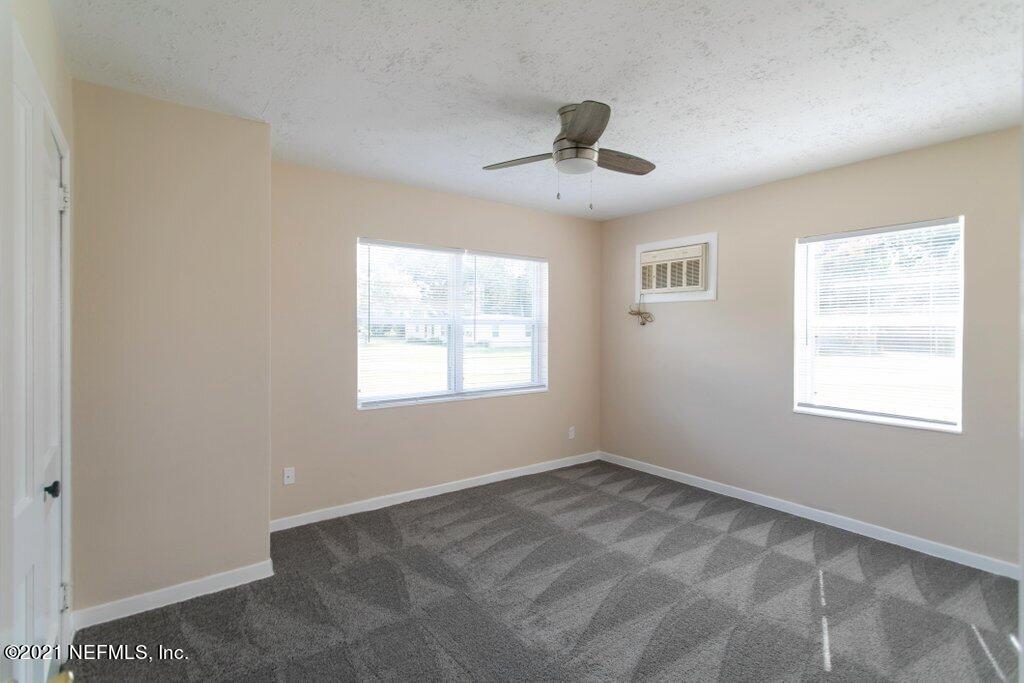 6261 Gloucester Road Jacksonville, FL 32216 - Photo 10 of 31 6261 Gloucester (14).jpg-SMALL