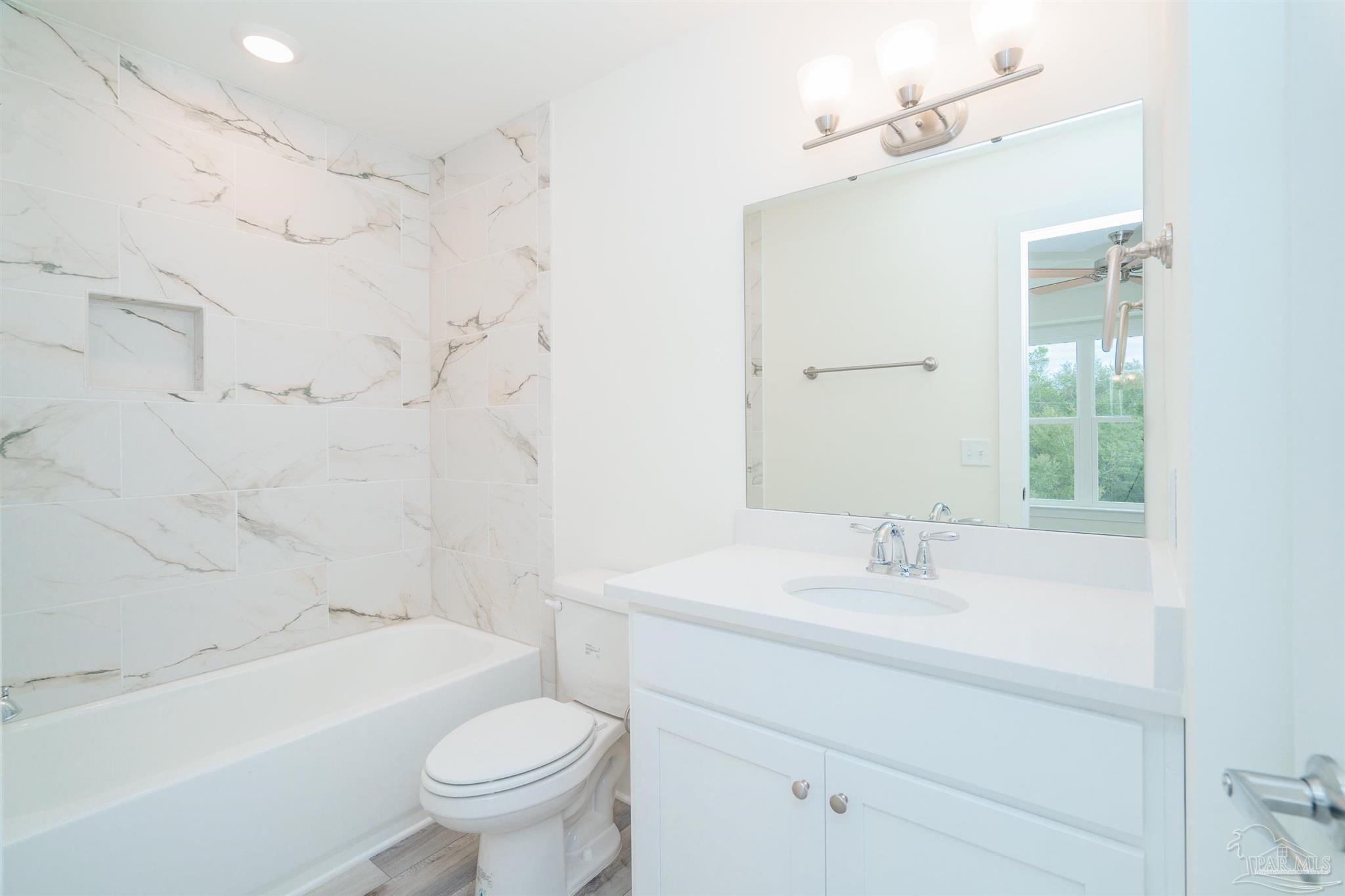 16154 Innerarity Point Road Pensacola, FL 32507 - Photo 10 of 20 Gallery Image 10