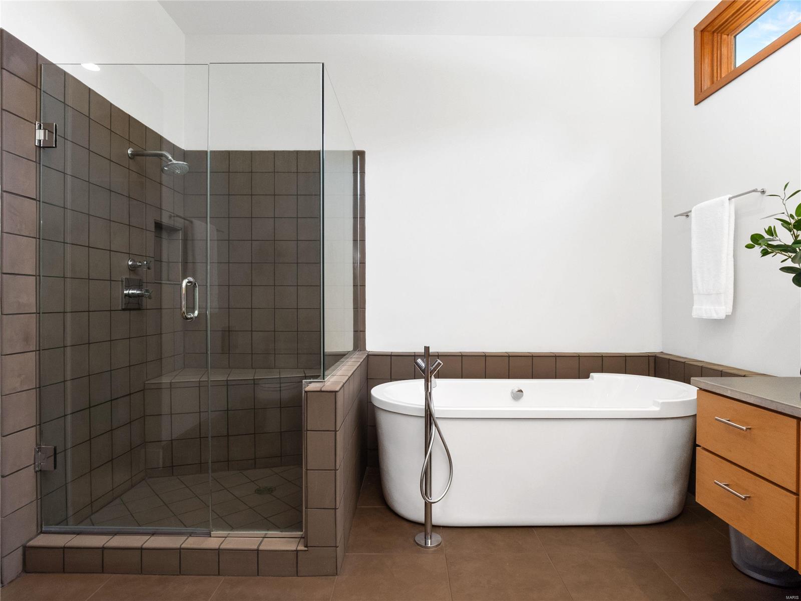 9048 Robyn Road Crestwood, MO 63126 - Photo 16 of 47