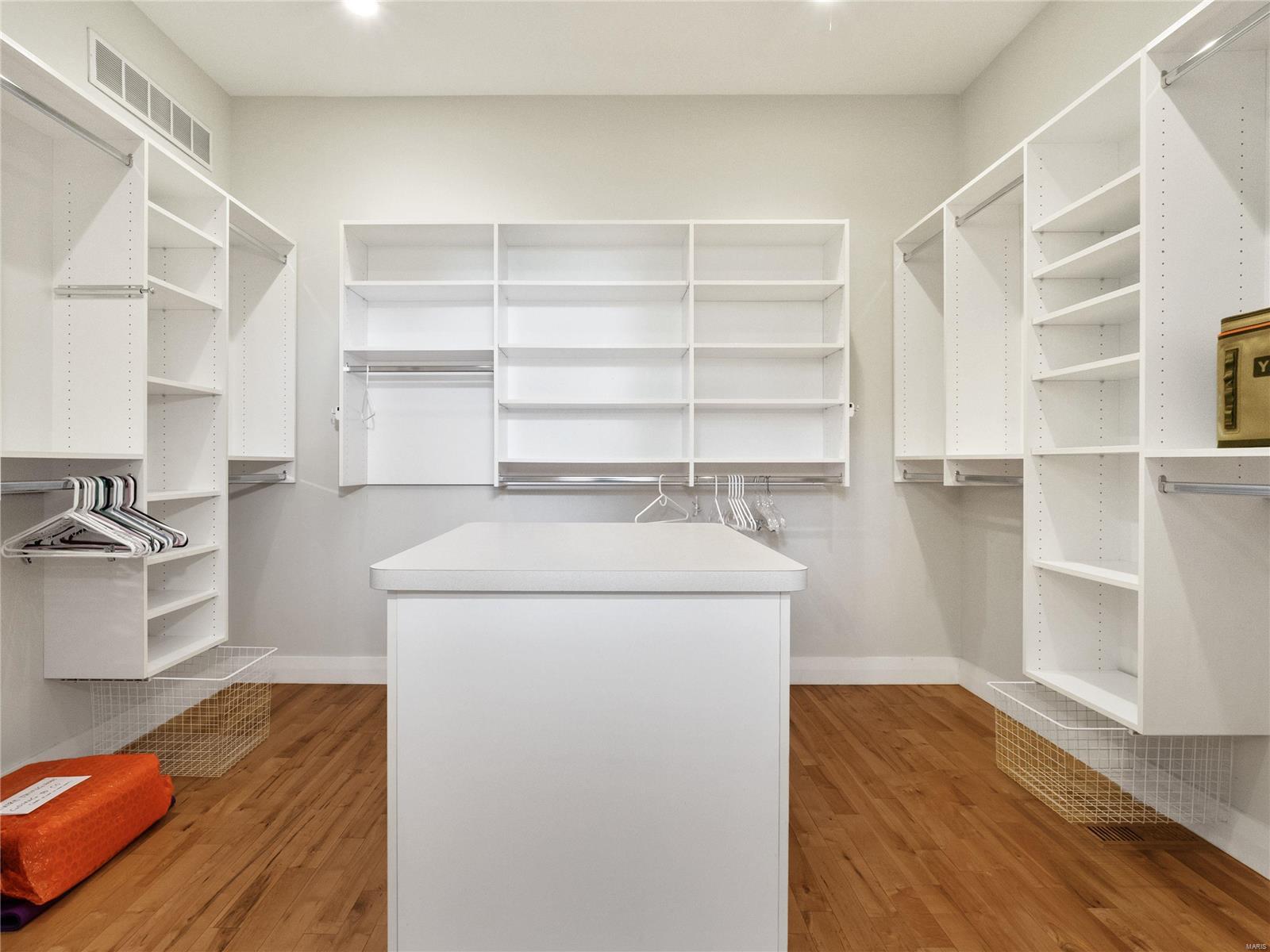 9048 Robyn Road Crestwood, MO 63126 - Photo 17 of 47